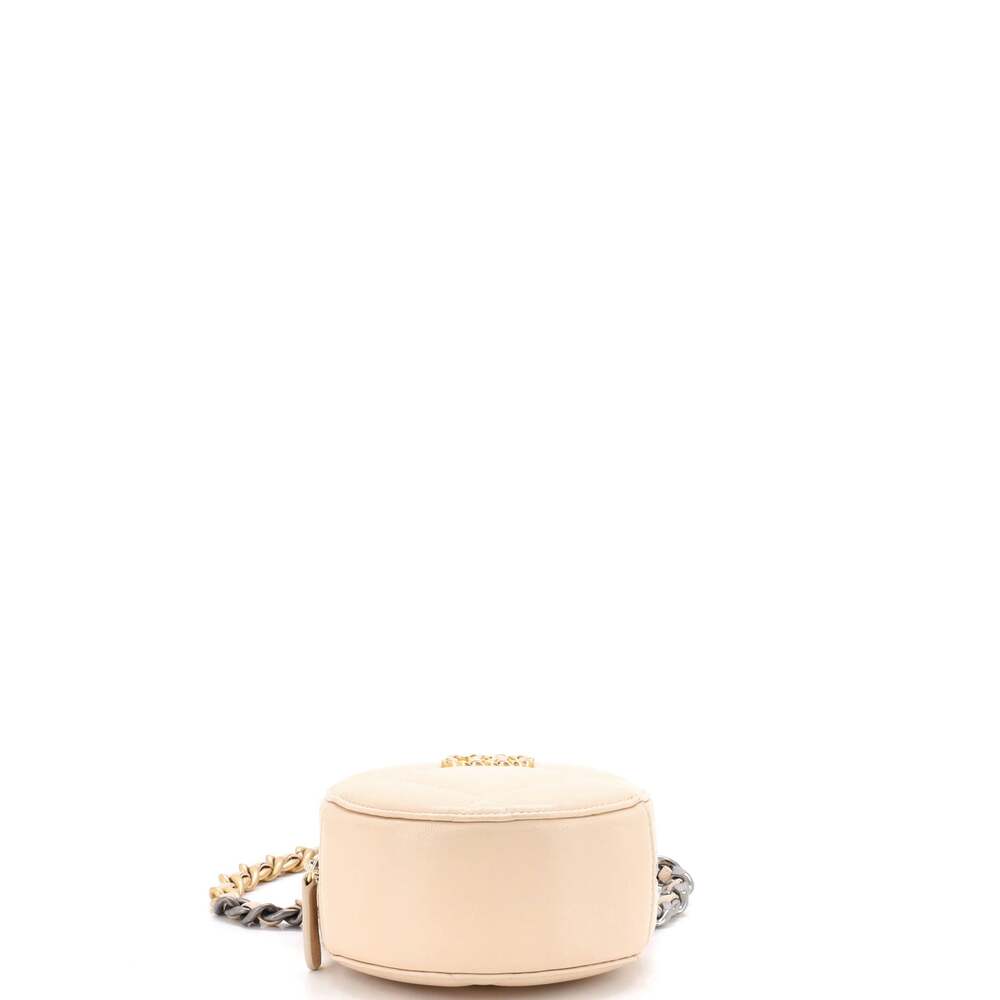 Chanel 19 Round Clutch With Chain #258149C21B - Picture 4 of 7